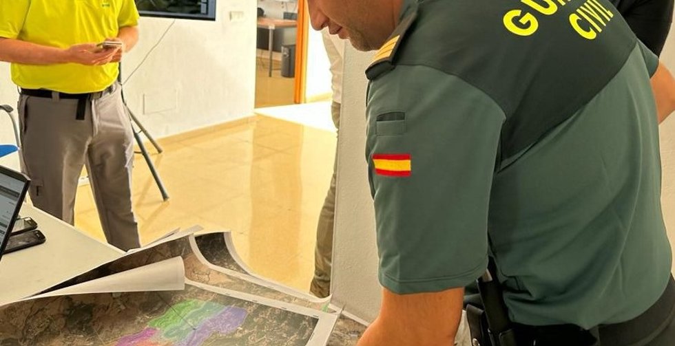 Momento de la búsqueda de un hombre de 84 en Casares