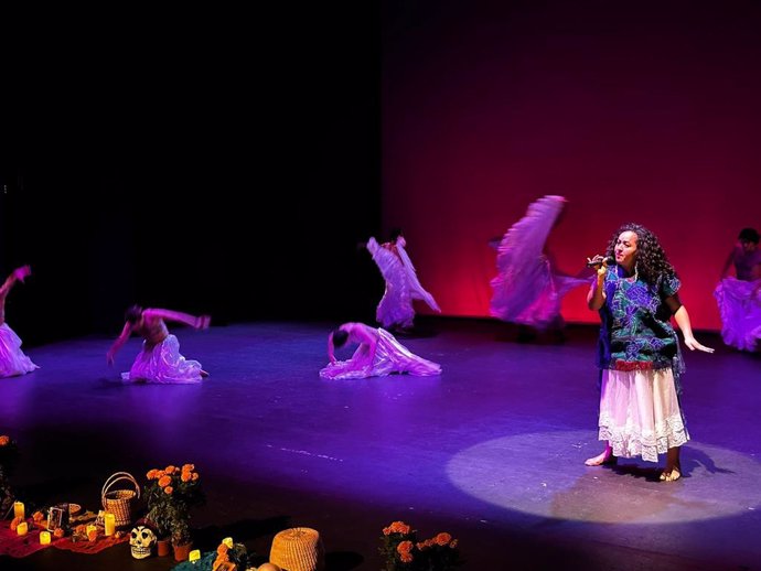 Representación del espectáculo de danza 'Mors Celare: la muerte y el color'.