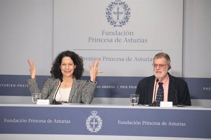 Bonnie L. Bassler y Peter Greenberg, galardonados con el Premio Princesa de Asturias de Investigación Científica y Técnica