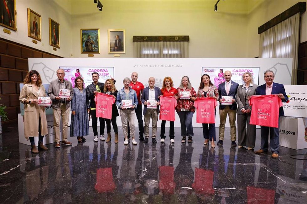 La ciudad se tiñe de rosa este domingo en la Carrera de la Mujer, con los 13.000 dorsales agotados