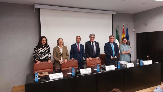 Abogados del turno de oficio de Cádiz se forman para mejorar su asistencia a víctimas de violencia de género