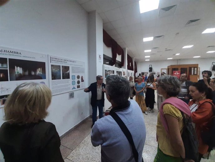 La exposición 'Paseo Matemático al-Ándalus' de Fundación Descubre.