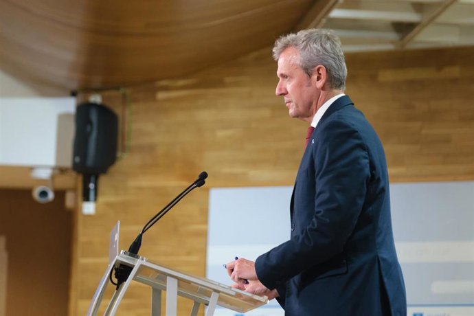El presidente de la Xunta, Alfonso Rueda, en la rueda de prensa posterior al Consello. 18/10/2023.