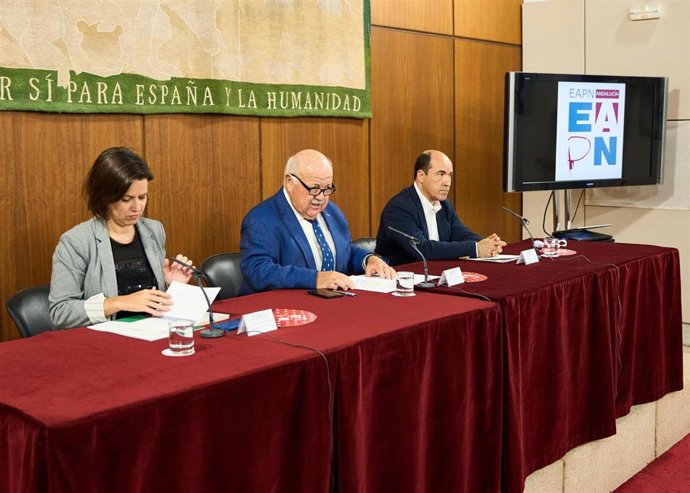 El presidente del Parlamento de Andalucía, Jesús Aguirre, en el 15 Encuentro Andaluz de Participación Ciudadana.