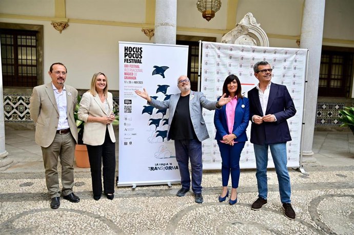 Presentación del Festival Internacional de Magia Hocus Pocus.