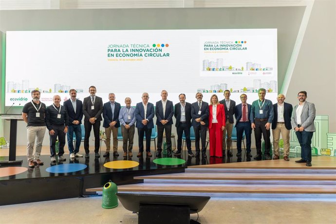 Ecovidrio congrega a más de un centenar de representantes municipales expertos en gestión de residuos para promover las prácticas más excelentes en Economía Circular