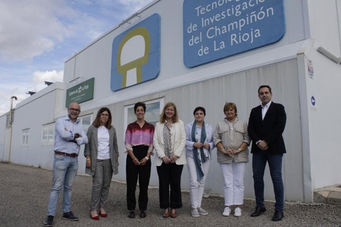 Noemí Manzanos visita la parcela anexa para la ampliación y mejora del CTICH que prevé ceder el Ayuntamiento de Autol