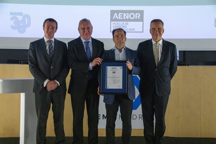 La EMT logra por primera vez verificar y certificar su huella de carbono en emisiones directas e indirectas