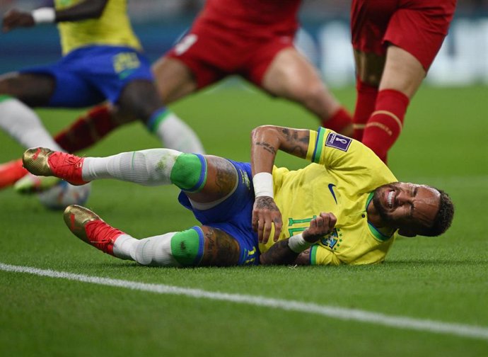 Archivo - Neymar Jr., durante un partido con la selección brasileña.