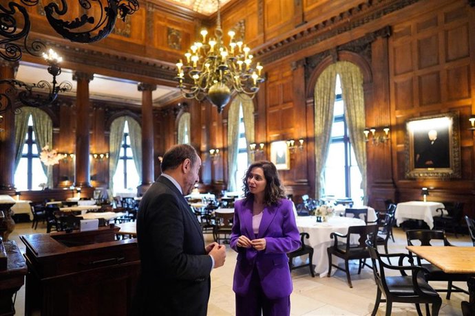 La presidenta de la Comunidad de Madrid, Isabel Díaz Ayuso, tras protagonizar un desayuno organizado por Spain-Us Chamber of Commerce e Invest in Madrid en Nueva York