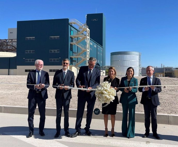 From left to right: Olivier Hautin, Managing Director, Malteurop; Jean-Pierre Asvazadourian, His Excellency Ambassador of France to Mexico; Christoph Büren, President of VIVESCIA; María Angélica Granados Trespalacios, Representative of the Governor of C