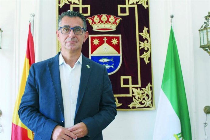 Miguel Molina, alcalde de Barbate.