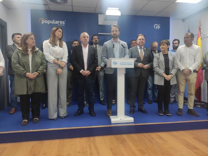 Álvaro Queipo, Arropado Por Alcaldes Asturianos