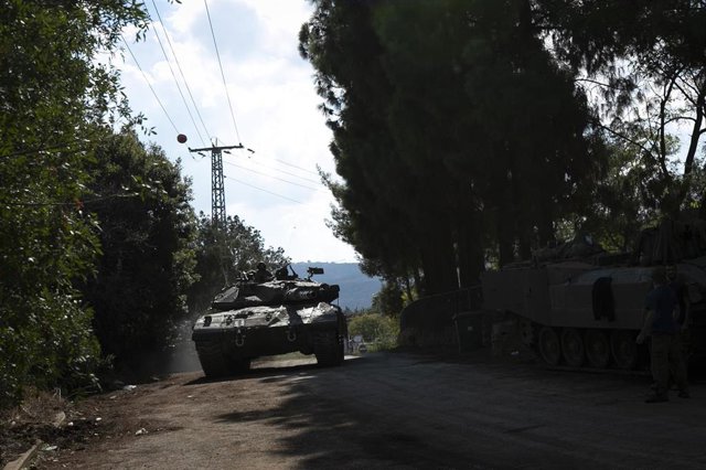 Militares del Ejército de Israel cerca de la frontera con Líbano