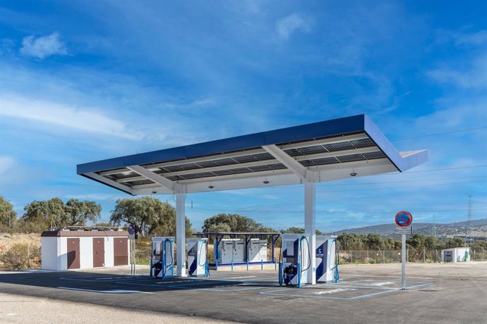 Estación de carga de Zunder en Almaraz