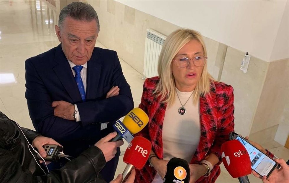 Blanca García junto a Anselmo García en el XVII Foro de Soriactiva.