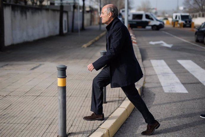 Archivo - El expresidente valenciano Francisco Camps a su llegada a la sede de la Audiencia Nacional, a 20 de febrero de 2023, en San Fernando de Henares, Madrid (España). El juicio al expresidente valenciano Francisco Camps por una rama del caso Gürtel