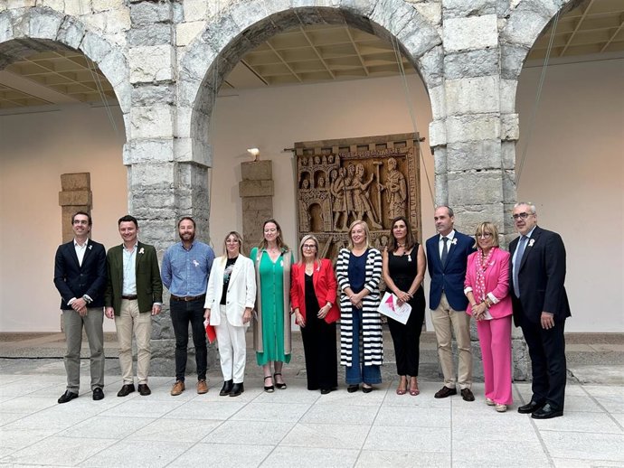 Acto por el Día Internacional del Cáncer de Mama en el Parlamento de Cantabria.