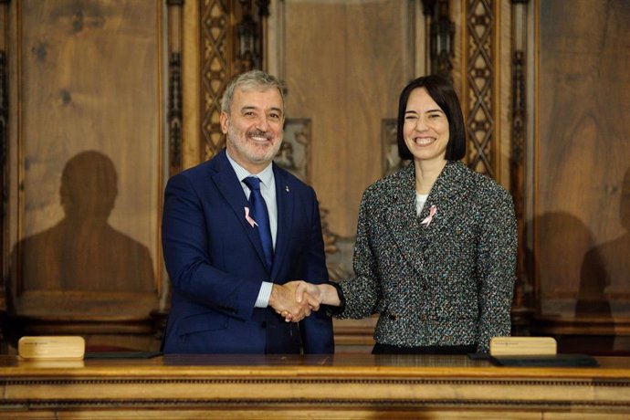 El alcalde de Barcelona, Jaume Collboni, y la ministra de Ciencia e Innovación en funciones, Diana Morant
