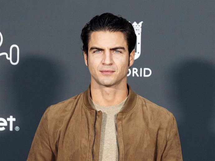 El actor Maxi Iglesias, durante la presentación de la XI Edición de los Premios Platino, en la Real Casa de Correos, a 19 de octubre de 2023, en Madrid (España).ESPA