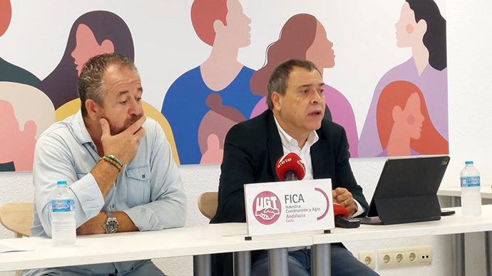 El secretario general de UGT-FICA y vicepresidente de la Fundación del Metal para la Formación Cualificación y el Empleo (FMF), Mariano Moya, en rueda de prensa.