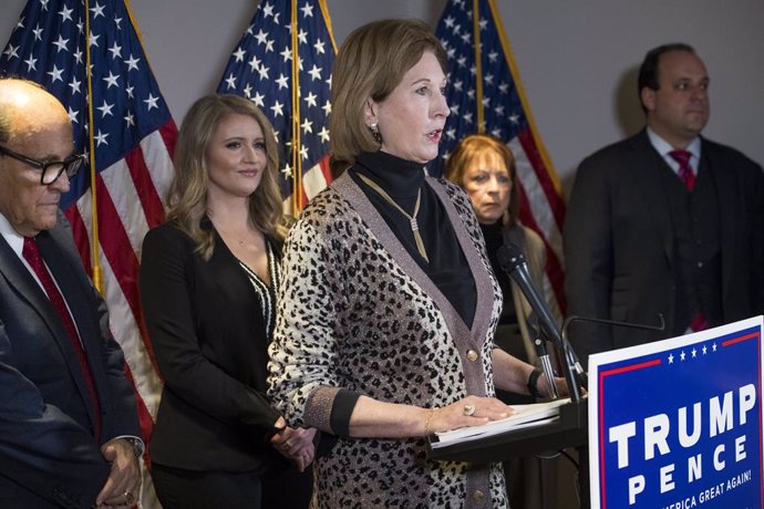 Archivo - November 19, 2020, USA: Attorney Sidney Powell offers remarks while joined by  former Mayor Rudy Giuliani (Republican of New York, New York) during a press conference at Republican National Committee headquarters in Washington, DC on Thursday.