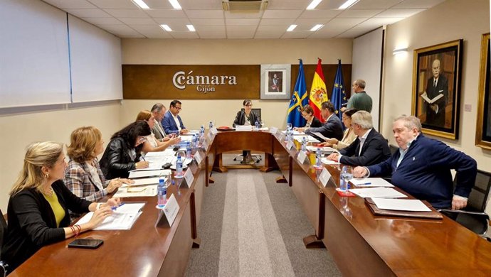 Reunión de la Junta Directiva del Recinto de Ferias y Exposiciones de Asturias, en Gijón.