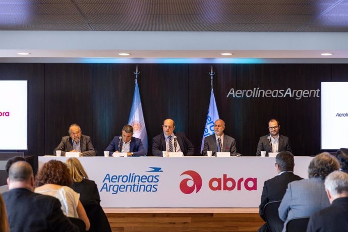 Aerolíneas Argentina se integra al Grupo Abra, el holding formado por las compañías aéreas Gol y Avianca