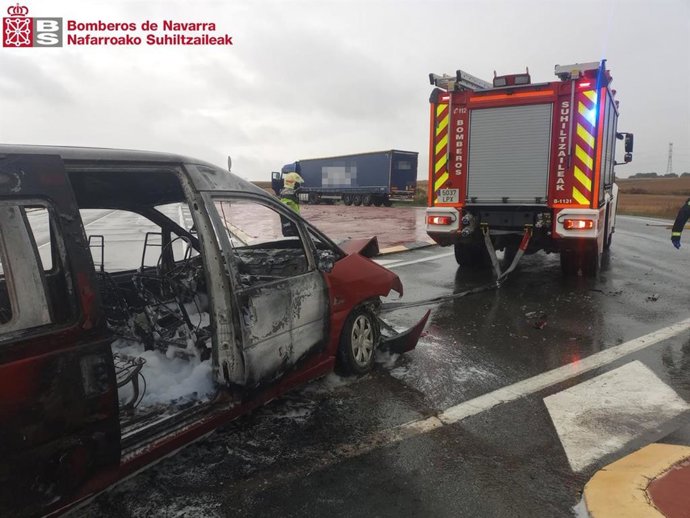 Dos trasladados tras una colisión en la NA-115 en Peralta.
