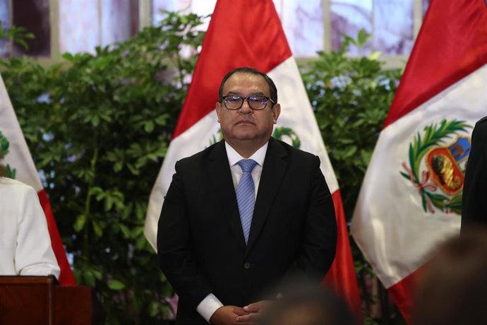 Archivo - El primer ministro de Perú, Alberto Otárola