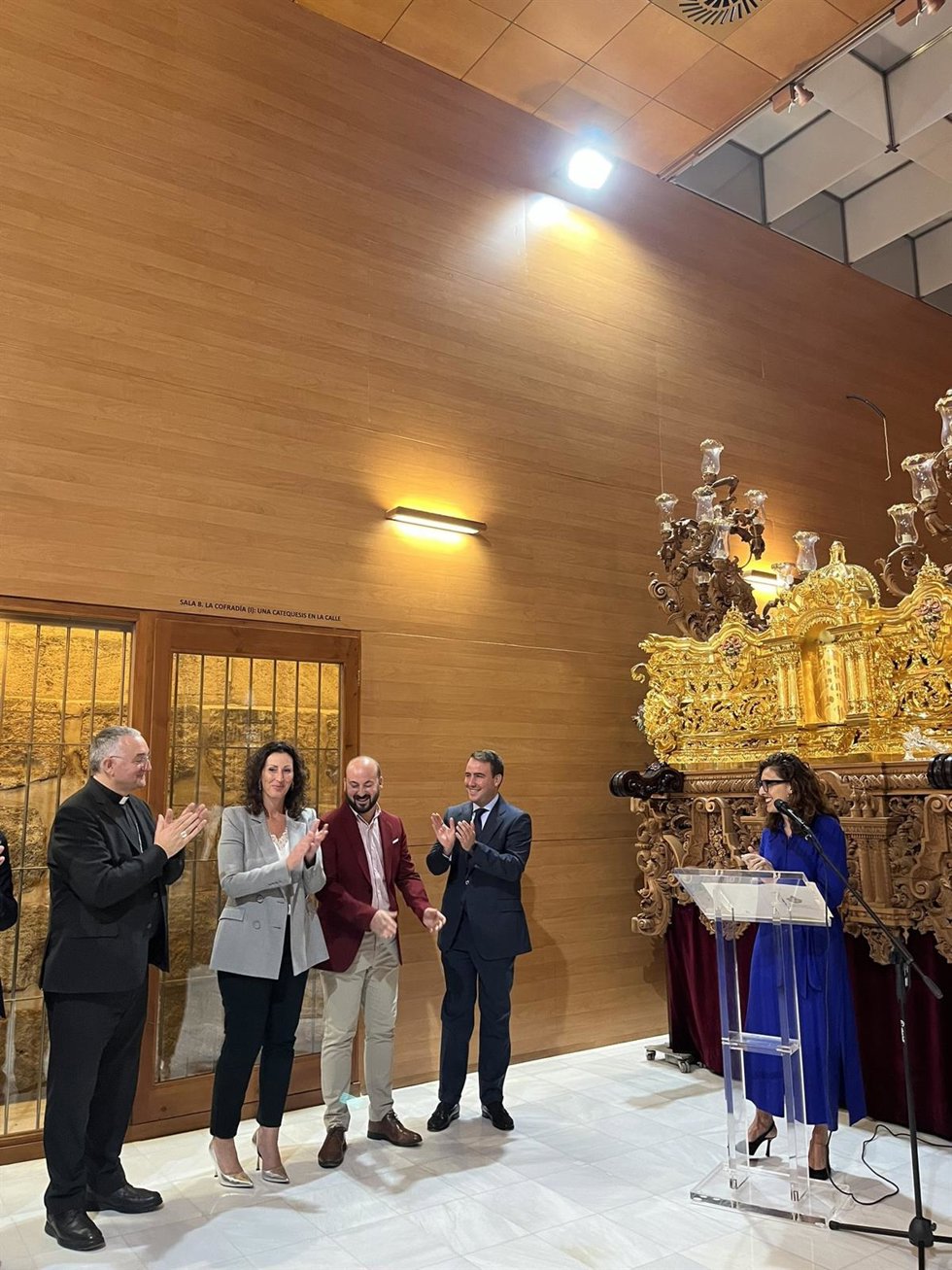 Inauguración de la exposición 'Un legado de Hermandad'