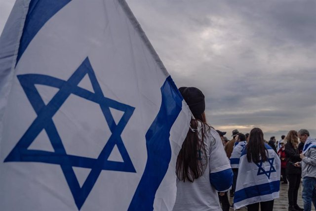 Bandera de Israel durante una manifestación en favor del país en Estados Unidos