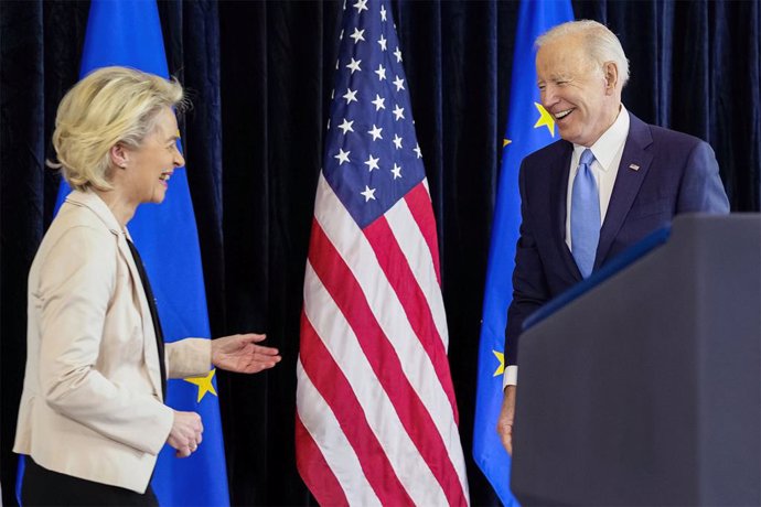 Archivo - March 25, 2022, Brussels, Belgium: U.S President Joe Biden, during a joint press conference with European Commission President Ursula von der Leyen, during the emergency meeting of the G7 nations at NATO headquarters, March 24, 2022 in Brussel