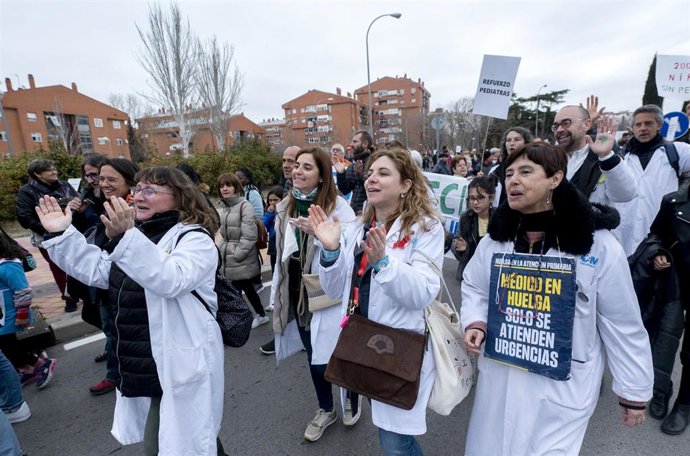 Archivo - La Plataforma no descarta movilizaciones 