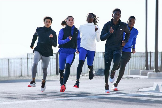 Under Armour presenta su colorida y termoreguladora colección de running de otoño-invierno.