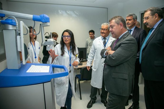 El Presidente De Castilla-La Mancha, Emiliano García-Page, Ha Inaugurado El Servicio De Medicina Nuclear Del Hospital Universitario De Toledo.