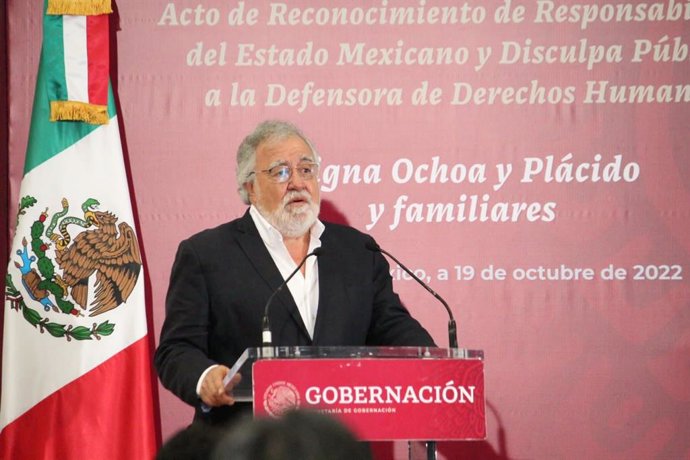 Archivo - Subsecretario de DDHH, Población y Migración de México, Alejandro Encinas, en el 21 aniversario de la muerte de Digna Ochoa