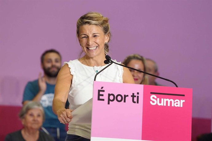 Archivo - La vicepresidenta segunda y candidata de Sumar a la Presidencia del Gobierno, Yolanda Díaz, participa en un acto de campaña electoral, en el complejo deportivo de As Travesas, a 14 de julio de 2023, en Vigo, Pontevedra, Galicia (España). 