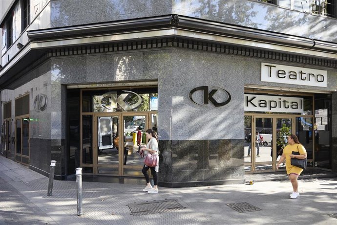 Entrada de la discoteca Kapital.