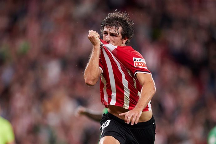 Archivo - Unai Gomez of Athletic Club reacts after scoring goal during the LaLiga EA Sports match between Athletic Club and Real Betis Balompie at San Mames on August 27, 2023, in Bilbao, Spain.