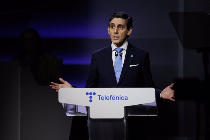Archivo - El CEO de Telefónica, José María Álvarez-Pallete López, interviene durante una Junta General de Accionistas, en el Distrito Telefónica, a 31 de marzo de 2023, en Madrid (España).