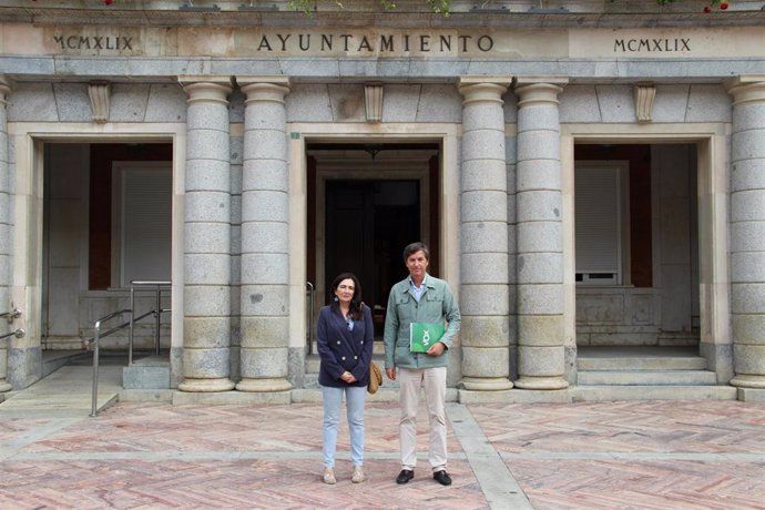 Los concejales de Vox en el Ayuntamiento de Huelva.