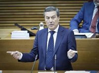 Gómez promete que en las reversiones de Dénia y Manises no se repetirá "el caos que hubo en Alzira y Torrevieja"
