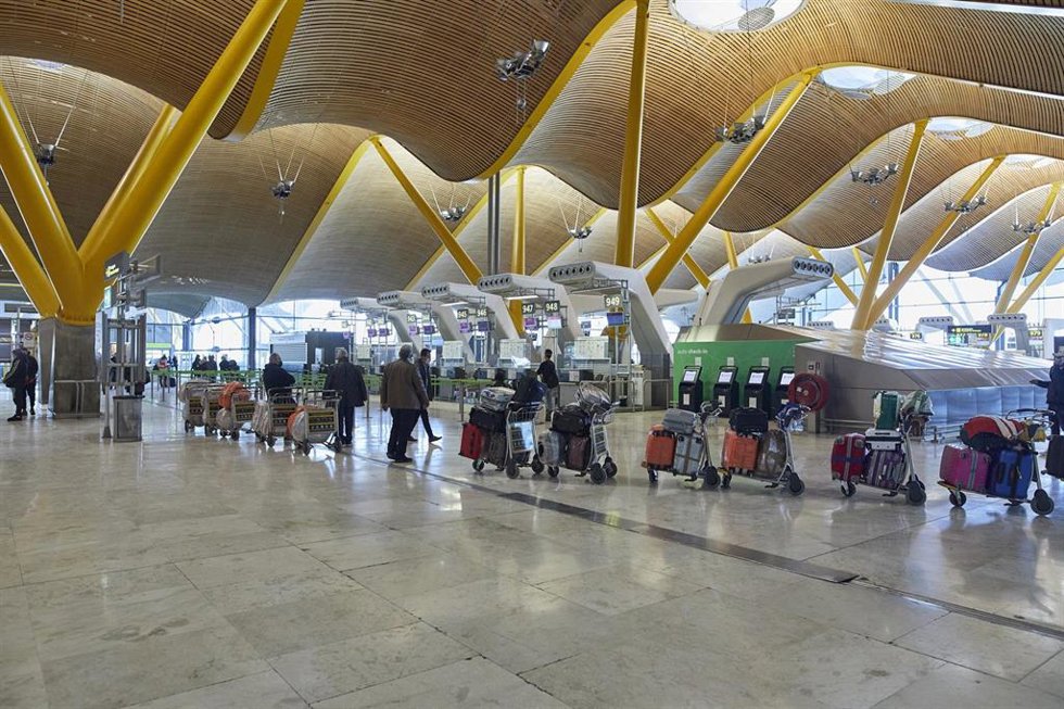 Archivo - Aeropuerto Madrid-Barajas Adolfo Suárez, en Madrid (España).