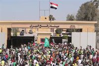 El paso de Rafá abre sus puertas para la primera entrada de ayuda a Gaza desde el estallido de la guerra