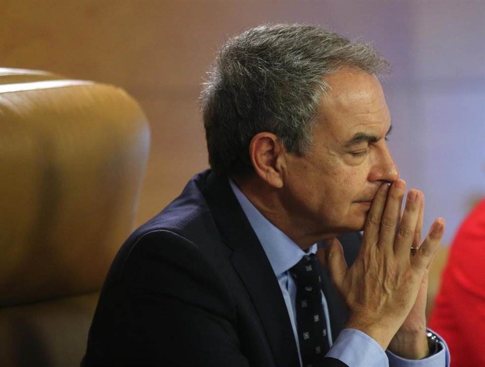 Archivo - El expresidente del Gobierno José Luis Rodríguez Zapatero en las jornadas 'Diez años del fin de ETA: regeneración y memoria democrática' en la Asamblea de Madrid, a 27 de octubre de 2021, en Madrid, (España).