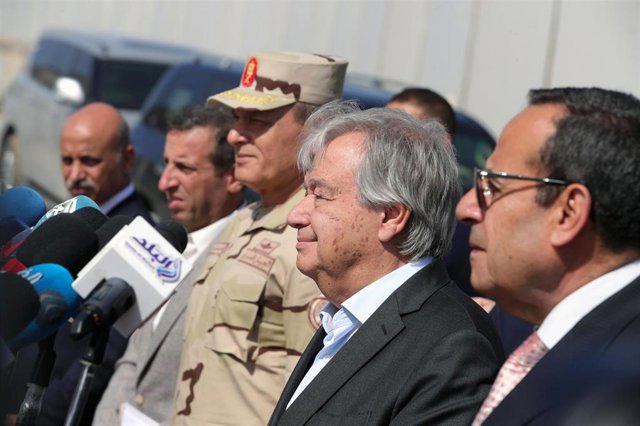 António Guterres en el paso de Rafá 