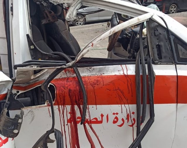 Ambulancia bombardeada en la Franja de Gaza