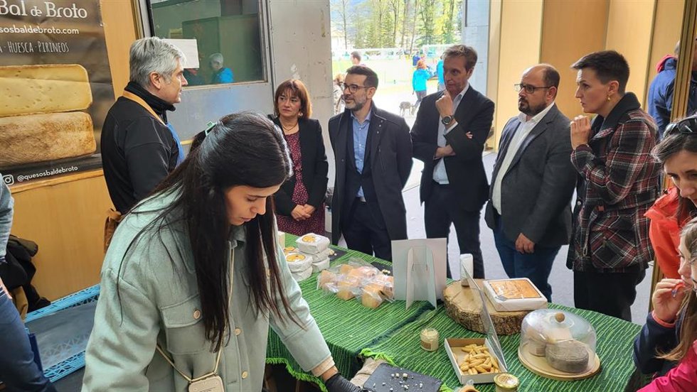 El diputado del PAR en las Cortes de Aragón y secretario general de la formación, Alberto Izquierdo, en la Feria de Otoño de Biescas.
