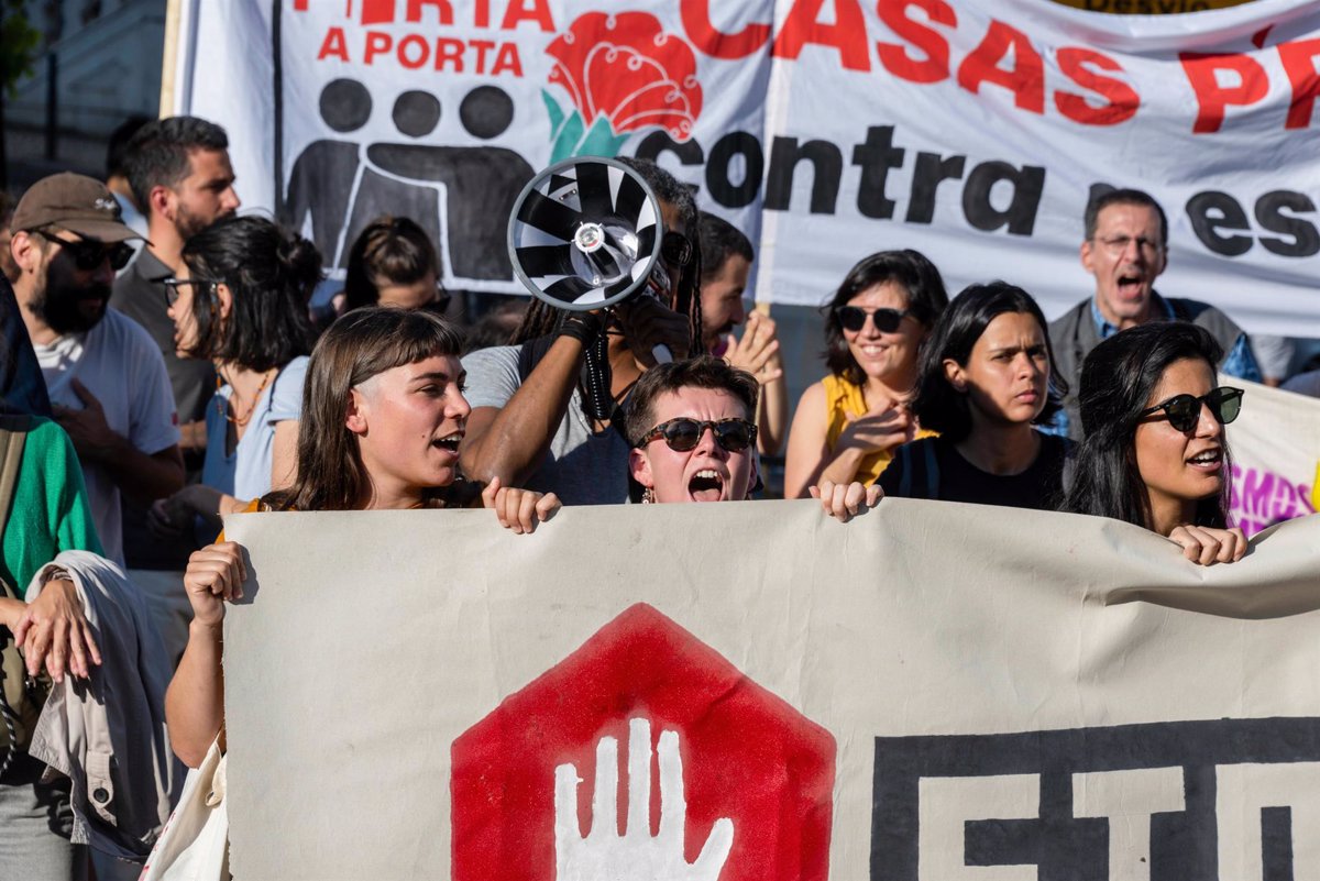 Portugal.- Nova manifestação em Lisboa contra o elevado custo de vida e habitação